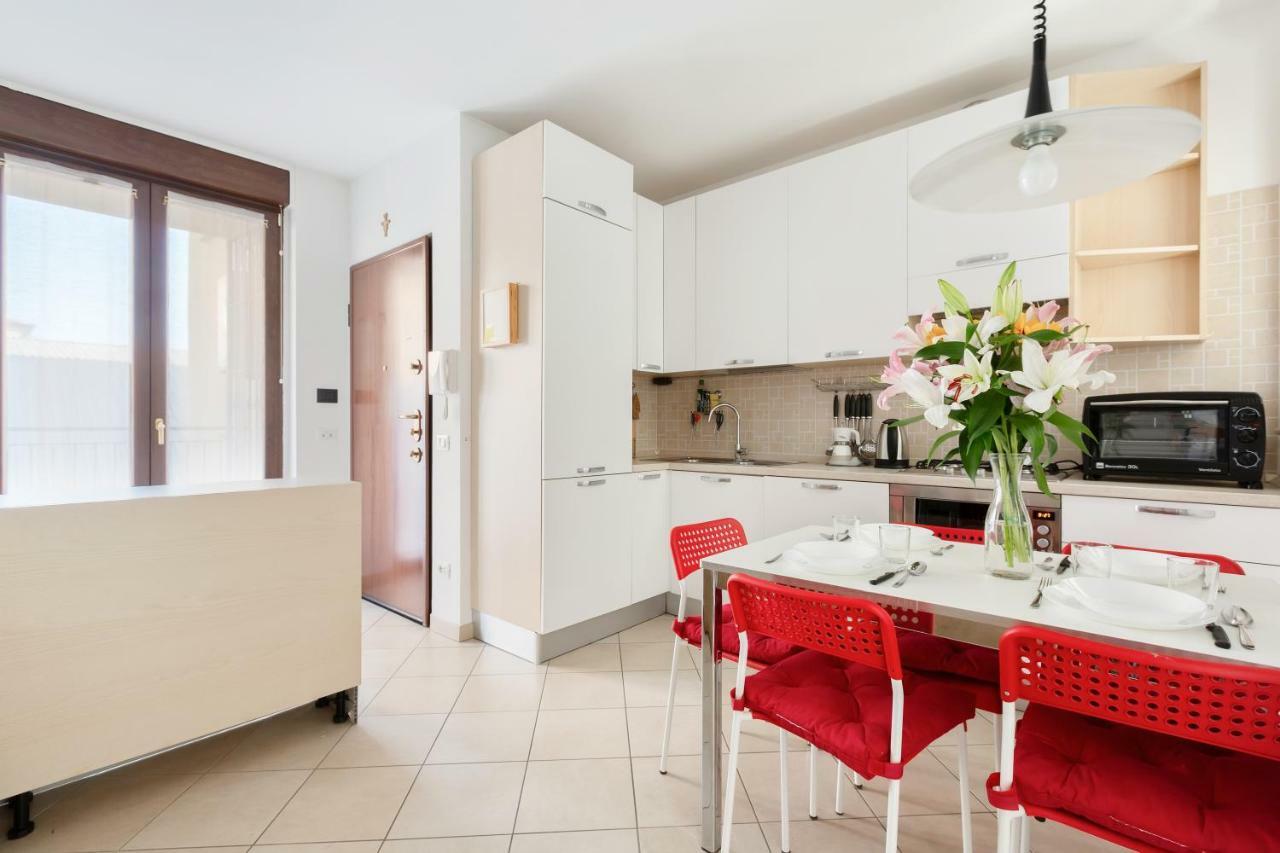 Corsica Huge Terrace Flats Διαμέρισμα Μιλάνο Εξωτερικό φωτογραφία